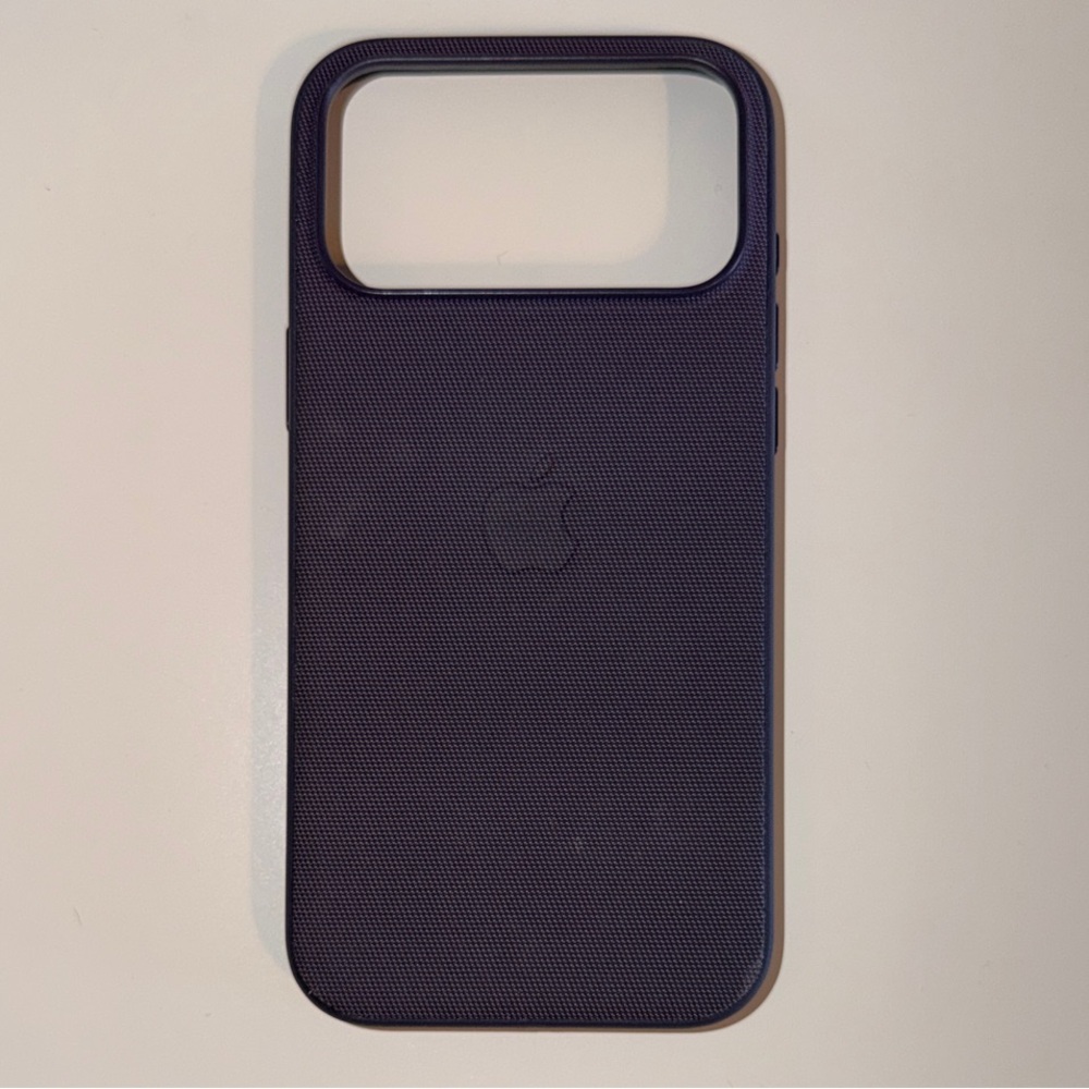 Iphone 17 Pro Max Tech Woven Case